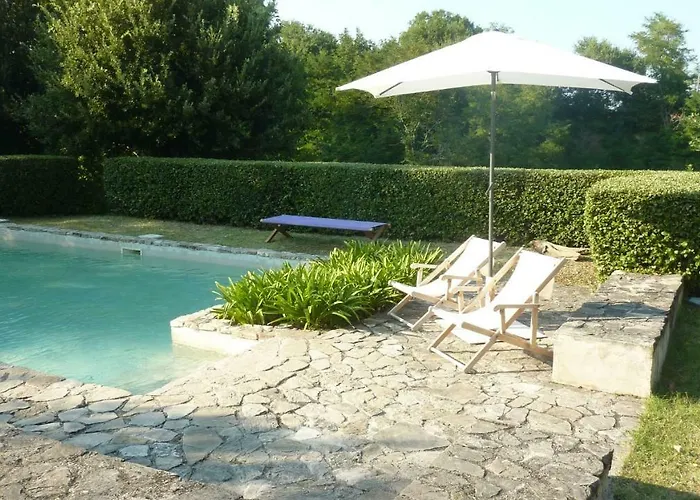 Casale Oliva In A Landscape Of Oaks, Olive E Cherry Trees * Santa Vittoria in Matenano