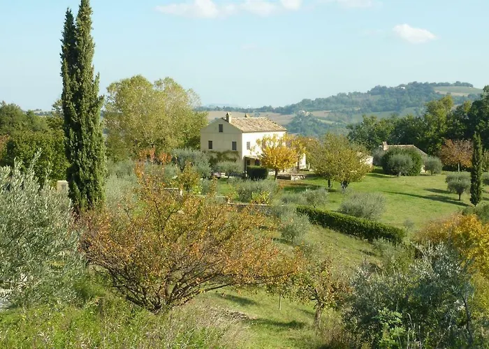 Villa Casale Oliva In A Landscape Of Oaks, Olive E Cherry Trees Santa Vittoria in Matenano
